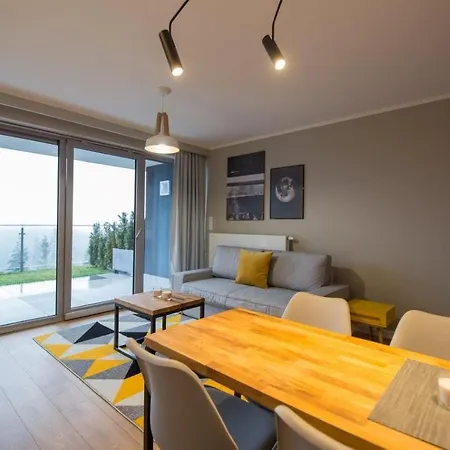 Apartament Vacationclub – Bukowa 17a E.2 *